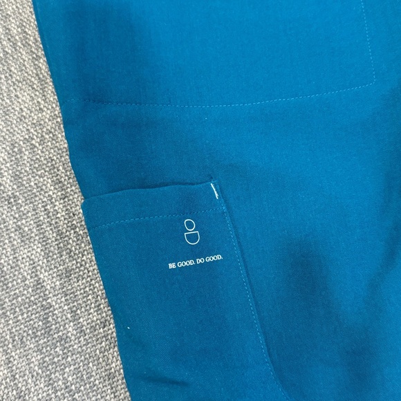 NWT Dolan Women’s 8 Pocket Jogger Pants Medical Scrubs - Size Xxs - Picture 2 of 5